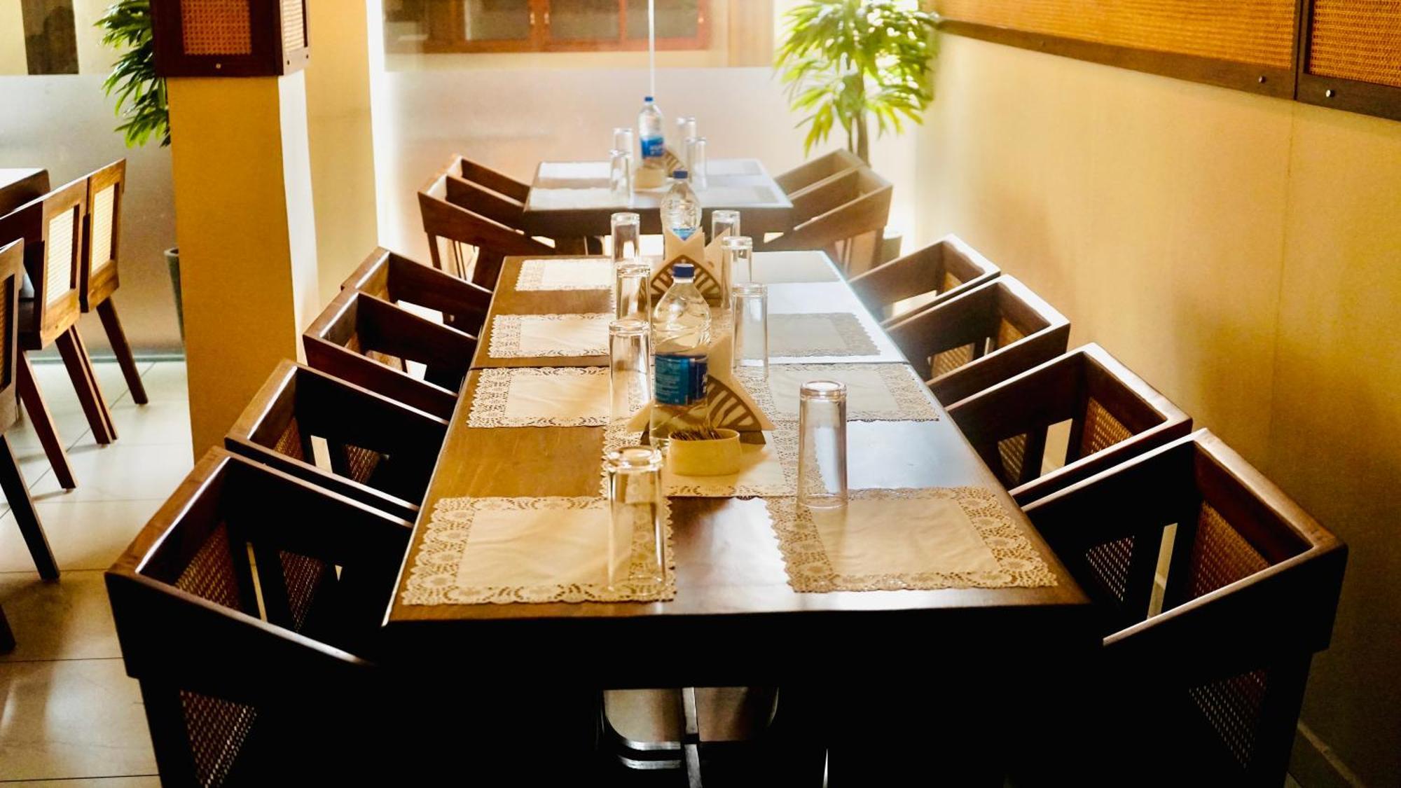 Kga Elite Continental Hotel Tiruvalla Eksteriør bilde