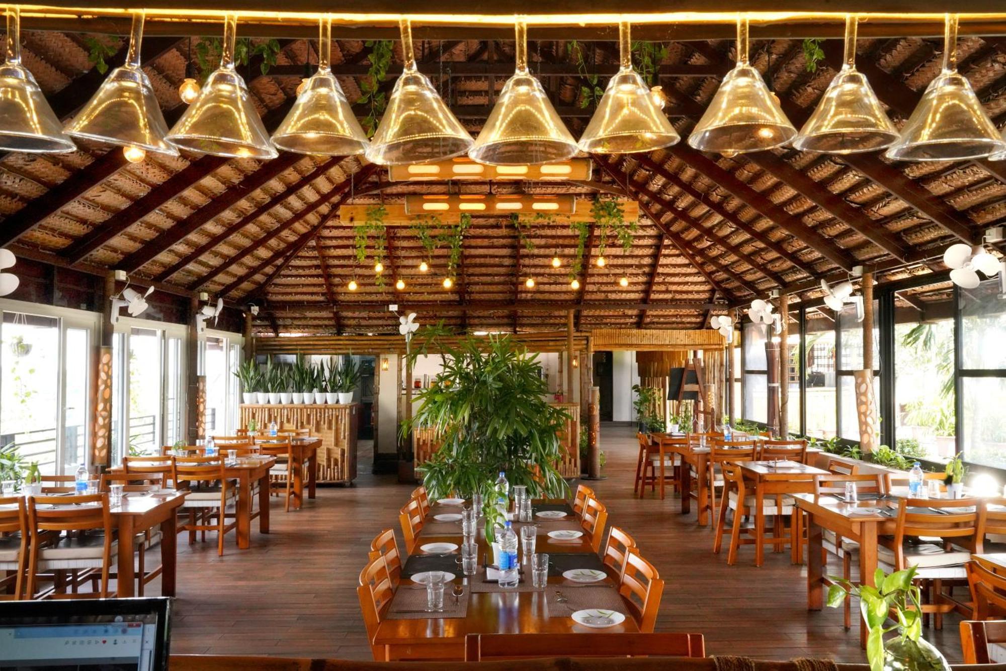 Kga Elite Continental Hotel Tiruvalla Eksteriør bilde