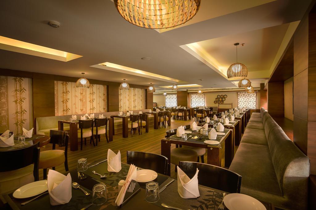 Kga Elite Continental Hotel Tiruvalla Eksteriør bilde