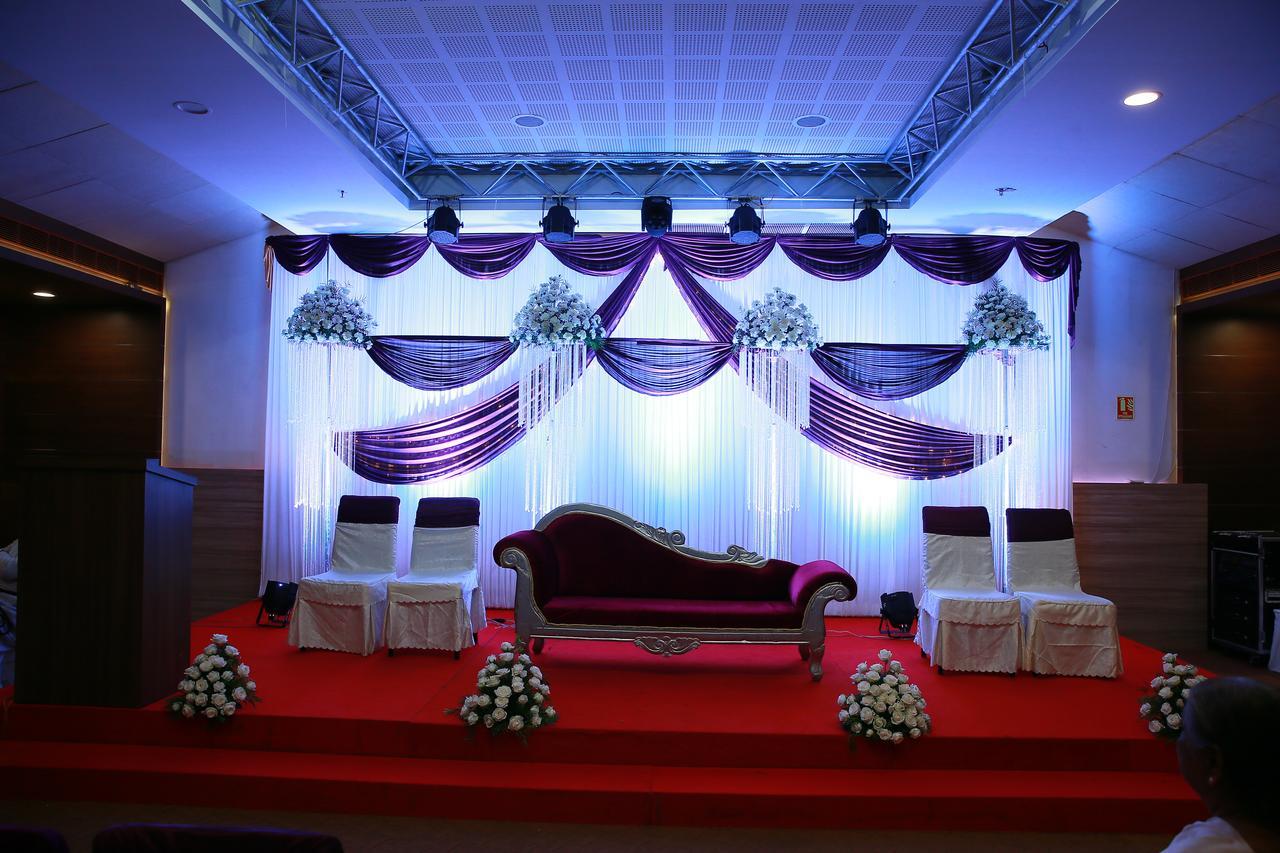 Kga Elite Continental Hotel Tiruvalla Eksteriør bilde
