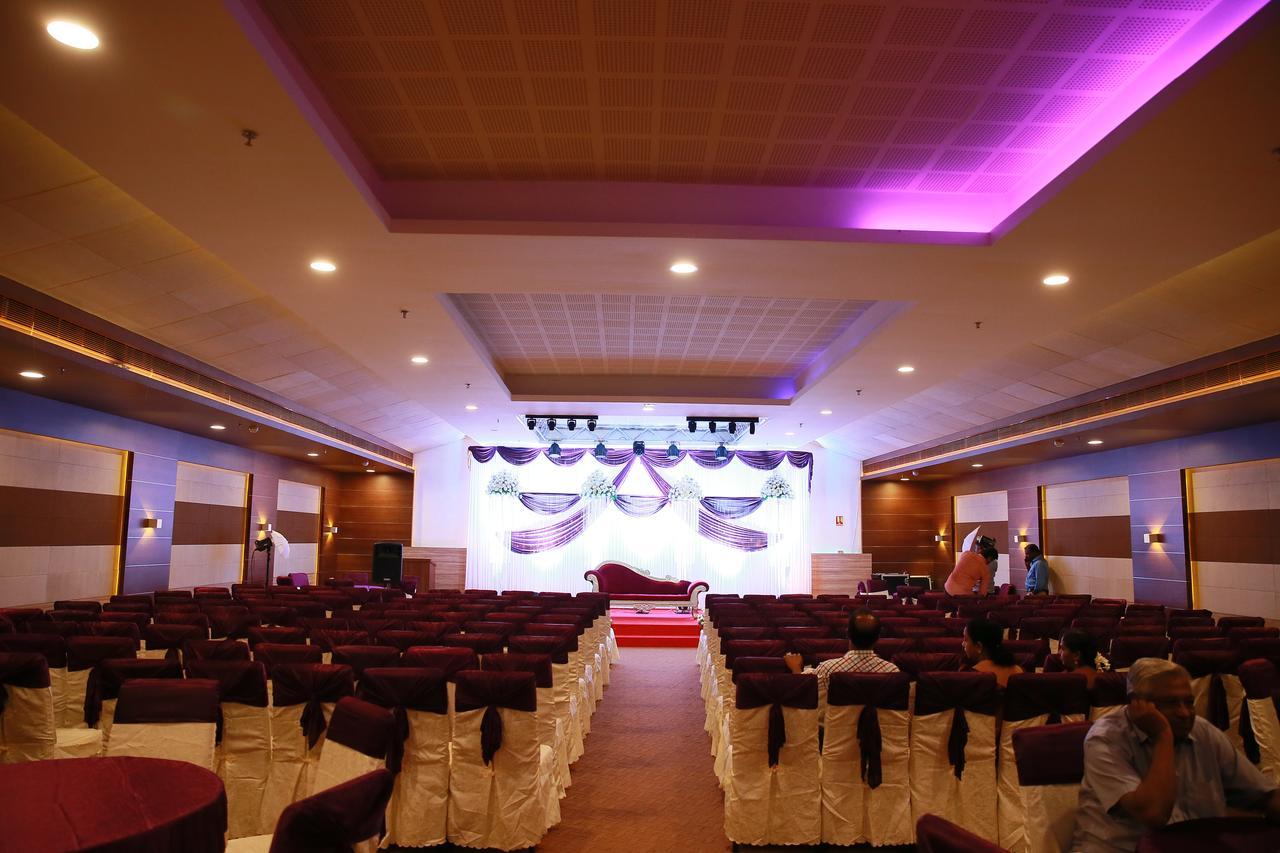 Kga Elite Continental Hotel Tiruvalla Eksteriør bilde