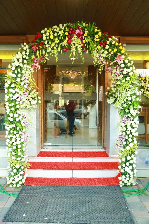 Kga Elite Continental Hotel Tiruvalla Eksteriør bilde